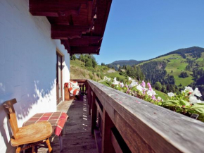 Snug Holiday Home in Sankt Johann im Pongau with Garden